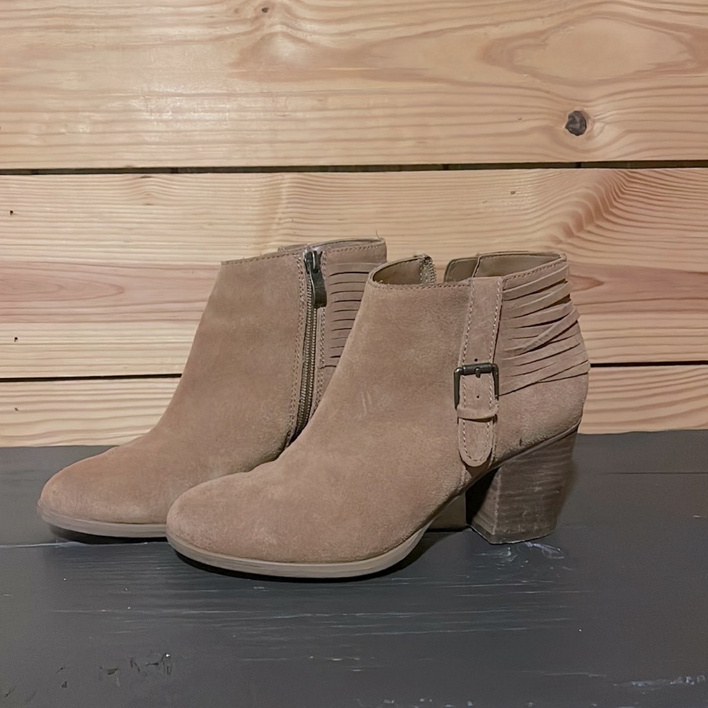 Suede booties SZ 7